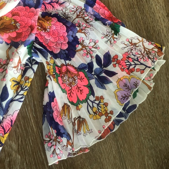 Flowy blouse - Picture 3 of 5